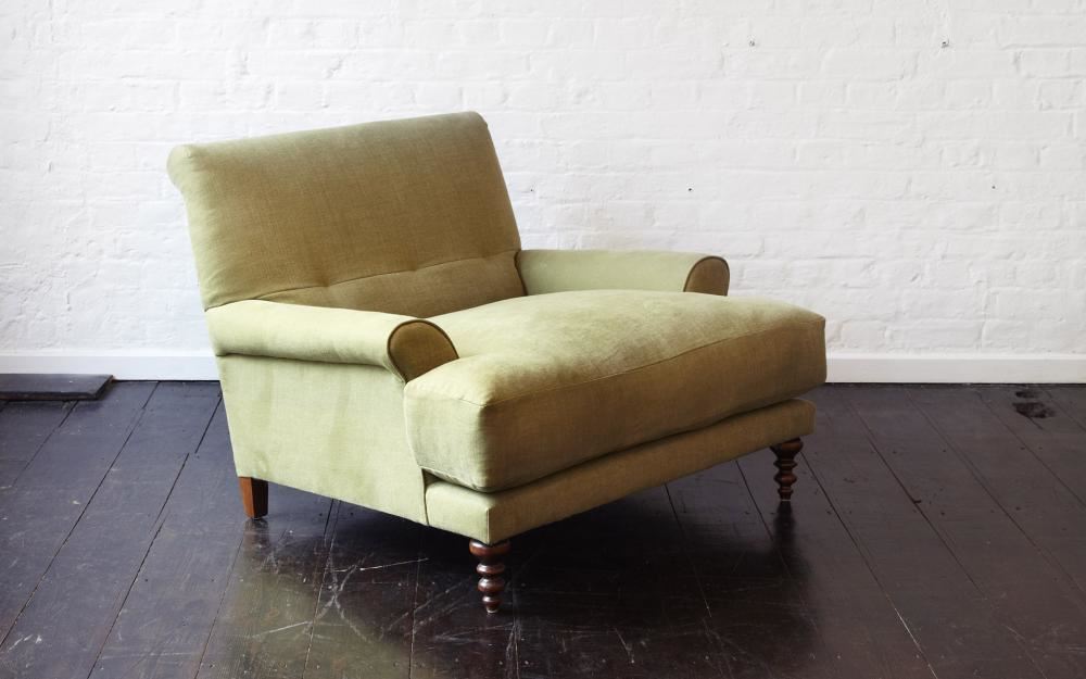 Oscar Armchair Romo Linara