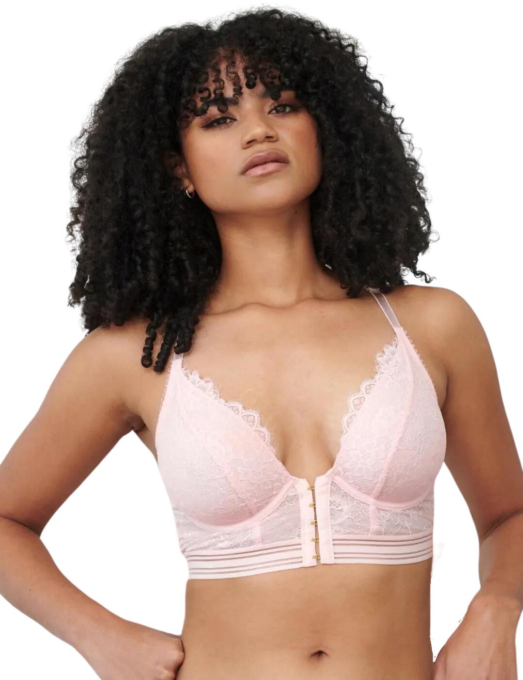This front-fastening bralette from Pour Moi's Revolution range is unique and sexy, perfect for those wanting a confidence boost. This bralette is non-padded and underwired to give your bust incredible lift and shape. The longline underband and unique front hook and eye fastening ensure ease of wear whilst still looking stylish. This bralette has adjustable racerback straps for the utmost comfort and to offer a fit you can customise with each wear. The gorgeous floral lace detailing and scalloped edges finish this must-have bralette perfectly. To complete this look, take advantage of the matching available coordinates from Pour Moi's Revolution line.