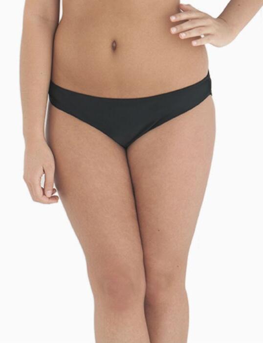 The Curvy Kate Moonflower Ruched back brief is flattering with ruched details on the rear and offers good rear coverage. Choose this brief if you are wanting a more classic look.Listed in UK Sizes 5027-24146-229948 CS2505 Brief