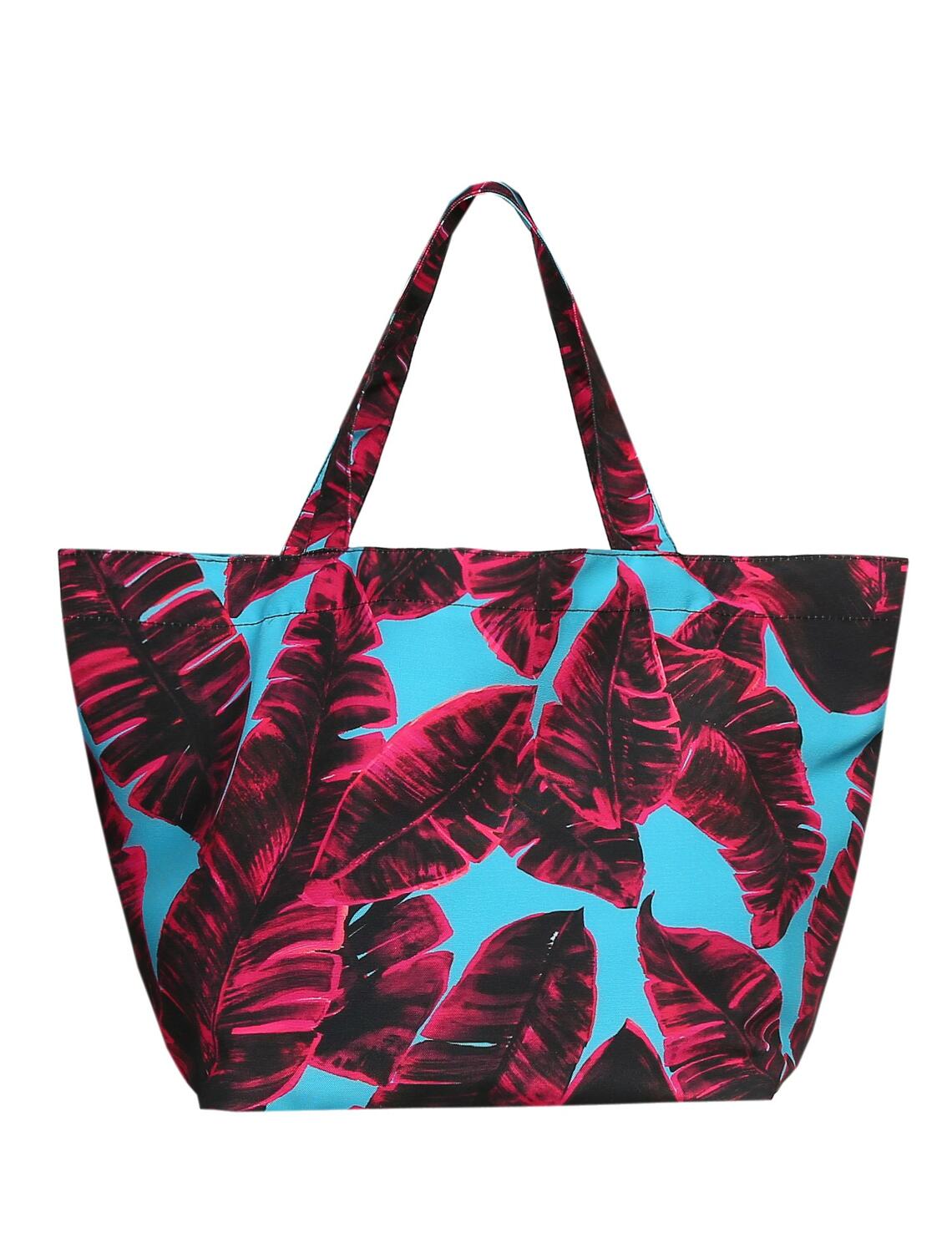 Prima Donna really have pulled out all the stops with the Palm Springs range this summer. Crafted in a beautiful design to make you want every item in this collection. Finish your look with this fabulous swim bag to look stunning on the beach or by the poolside. Carry all your accessories in style this summer. Matching items available in this beautiful print.  Perfect for the beach or poolside Finished with beautiful print Composition:- 100% Polyester Matching co-ordinates available Listed in UK sizes  36981-67702 4005799 Bag