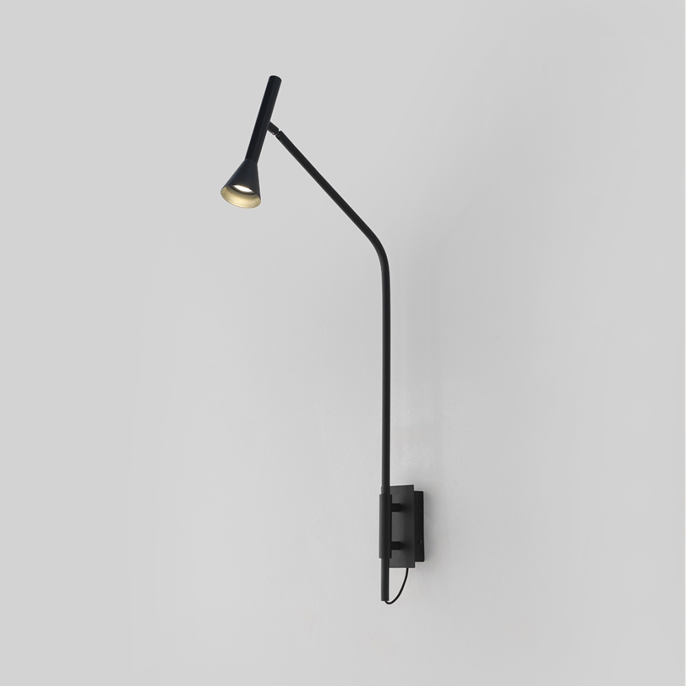 Lyb Wall Light