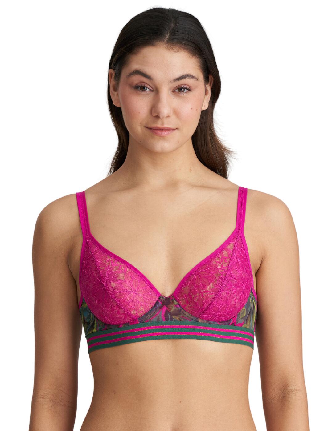 For those women who appreciate luxury when it comes to lingerie, the Marie Jo Cuzco longline plunge bra is here to fulfil your needs in style! Not only will you feel supported and elegant, but also beautiful with its delicate details. The non-padded cups provide a natural shape, while still providing plenty of support from the underwiring beneath. Show off this standout piece with its stylish underband adorned in amazing floral print designs and stunning lace details. It has adjustable shoulder straps and hook and eye fastening for a perfect fit. Complete the look with matching lingerie pieces available, so you can have a complete luxurious set.  Luxurious longline plunge bra Non-padded cups for a natural shape Underwired for support Adjustable shoulder straps Hook and eye fastening Stunning lace details Stylish underband Floral print Matching lingerie available Country of origin: China Composition: 82% Polyamide &pipe; 18% Elastane Listed in UK sizes  61148-106122-1401058 0122352 Longline Bra