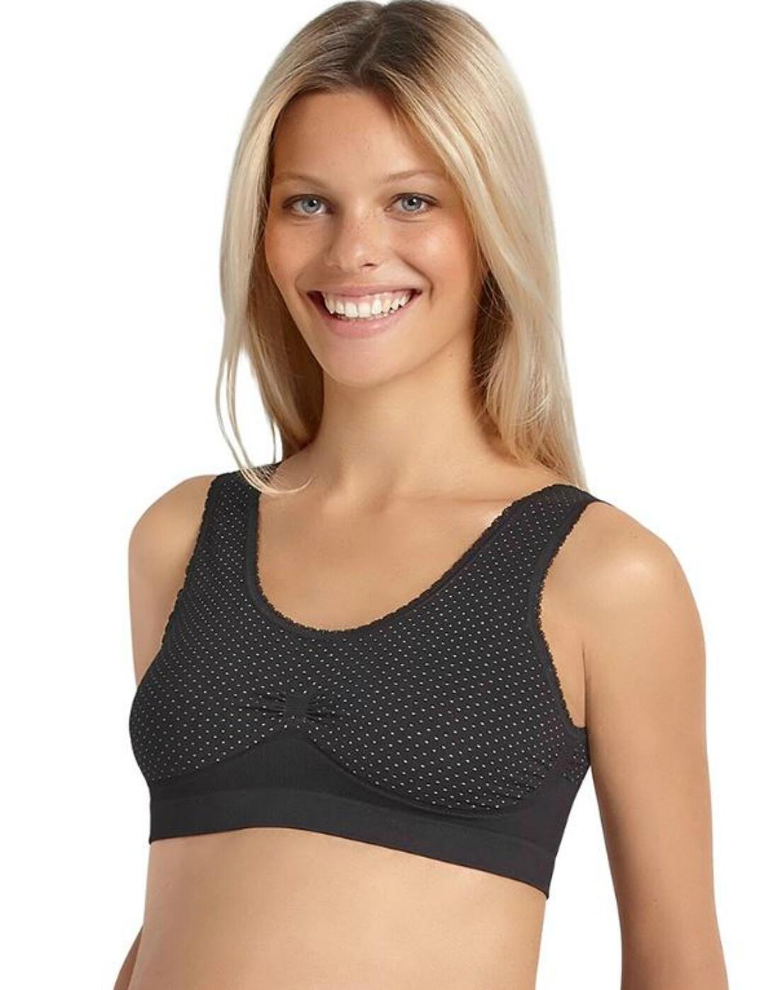 Maintain a gorgeous look throughout pregnancy with the fantastic Anita Seamless range. This stunning bra offers full coverage for modesty, and a seamless design ensures consistent comfort. The bustier features fine lace edging, alongside a fabulous polka dot design and gorgeous gathered material in the centre. The bustier is easy to wear thanks to a over the head design, and breathable, stretchy materials ensure comfort.  Gorgeous design Polka dot styling Non-wired for comfort Non-padded for a natural feel Seamless material to optimise comfort Breathable, stretchy material Gathered materials in the centre Laced edges Easy to wear Over the head design Full coverage for modesty Composition:- 78% Nylon &pipe; 11% Polyester &pipe; 11% Elastane Listed in UK sizes   41435-75903-1008729 5197 Bralette