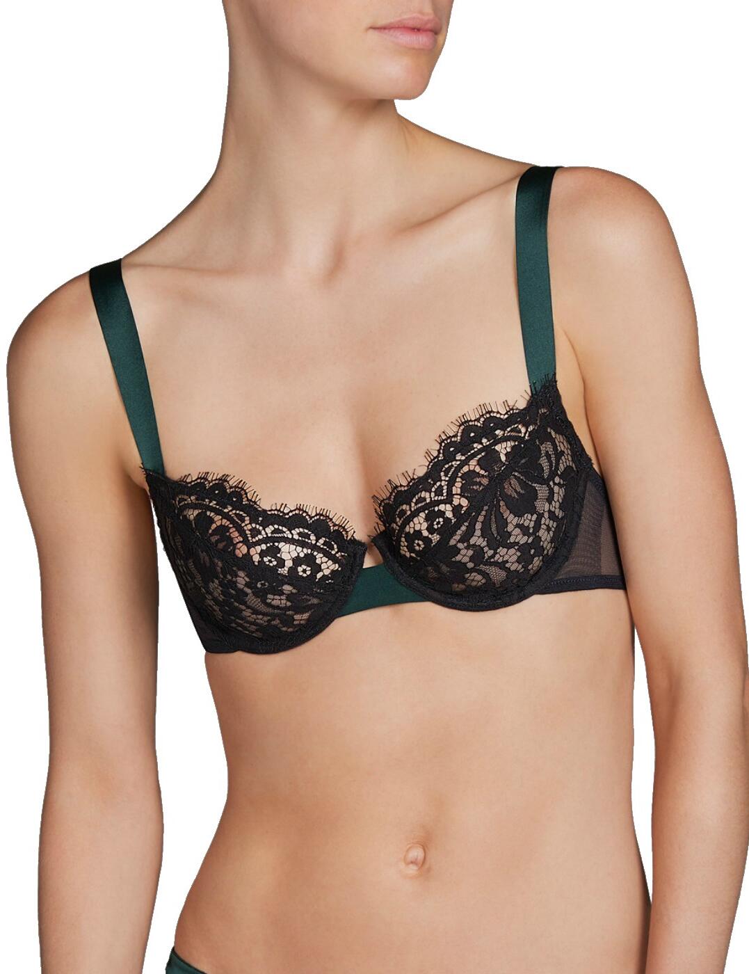 The new Megeve full cup bra from Andres Sarda is perfect for those who seek top-tier lingerie. Adorned in an all-over lace and floral embroidery, this really is one to make to you feel luxurious in your lingerie. It combines comfort and contemporary styling whilst also offering you full coverage. This bra is underwired to offer great support and uplift, and it is non-padded for a great shape. The bra has adjustable straps that can be adapted for an individual fit and secures at the rear with a traditional hook and eye fastening.  Chic and elegant design Comfortable fit Underwired for support Non-padded cups Popular full cup design Beautiful lace styling Adjustable straps Hook and eye closure at the rear Matching items available Composition: Silk:51%, Polyamide:39%, Elastane:7%, Cotton:2%, Polyester:1%  Listed in UK sizes  41704-76365-1012748 3308013 Full Cup Bra