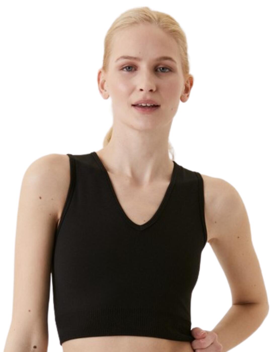 Get ready to train in style with Bjorn Borg's STHLM collection this season. This crop top is perfect for those looking to update their staples, cut to a clean V-neckline that highlights and showcases your decolletage. Manufactured from a quick-drying material that is ideal for any activity level. Comes to a cropped length that cuts off at the midriff for a cute look. Has a sleeveless design that will guarantee a breathable workout for your next pilates class. Pair with your favorite pair of leggings for the set of your dreams.  Clean minimalist feel V-neckline Quick-drying Breathable Sleeveless Cropped length Suitable for all activity levels Country of origin: Turkey Composition: 78% Recycled Polyester &pipe; 12% Polyamide &pipe; 10% Elastane Listed in UK sizes  56125-99685-1312623 10000678 Sports Top