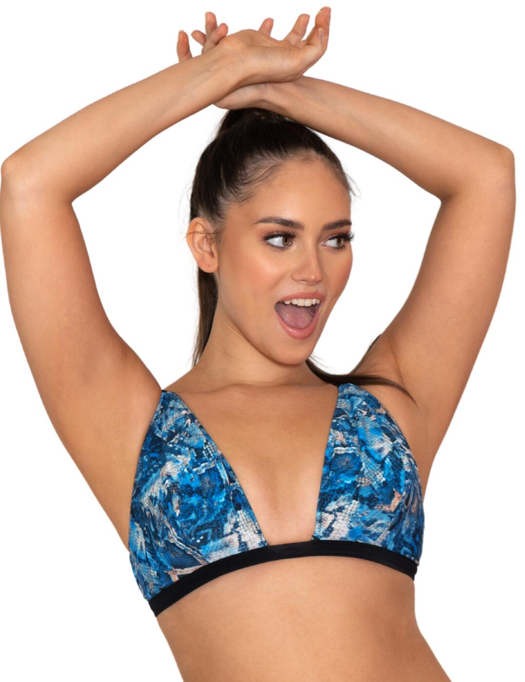 Have the best of both worlds with the Swim and Tonic reversible triangle bikini by Curvy Kate. Switch it up and reverse the top for a fun and vibrant print or a seductive and classic look. Plunging triangle cups highlight your cleavage, giving you a sensual appearance. Adjustable and convertible shoulder straps allow you to find the perfect and most comfortable fit, wear them over the shoulder or as a cross back. A soft elasticated underband offers light and comfortable support without underwires. Pair with matching briefs for a coordinated look.  Plunging cups Adjustable and convertible shoulder straps Soft elasticated underband Country of origin: China Composition: Shell: 80% Recycled Nylon &pipe; 20% Xtra Life Lycra Composition: Lining: 80% Nylon 20% Xtra Life Lycra Composition: Mesh: 73% Polyamide 27% Elastane Listed in UK sizes  55959-99499-1297724 CS015310  Plunge Bikini Top