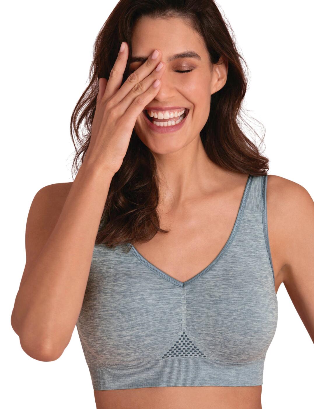 This super comfortable post-mastectomy bra is perfect for all-day wear or even sleeping. This Lotta collection bra combines Anita Care's special post-mastectomy designs with a stylish athleisure look. The bilateral pockets are made from a soft stretch fabric for the utmost comfortable fit. Wide adjustable straps ensure the perfect individual fit and removable moulded cups create smooth reduced visibility.  Pockets for prostheses in both cups Removable moulded cups Perfect for day or sleeping Full cup coverage Hook and eye closure Adjustable shoulder straps Non-wired Country of origin: Vietnam Composition: Main: 57% Polyamide &pipe; 34% Polyester &pipe; 9% Elastane Composition: Cup 66% Polyester &pipe; 34% Polyurethane Listed in UK sizes  57464-101478-1314304 5739X Mastectomy Bra