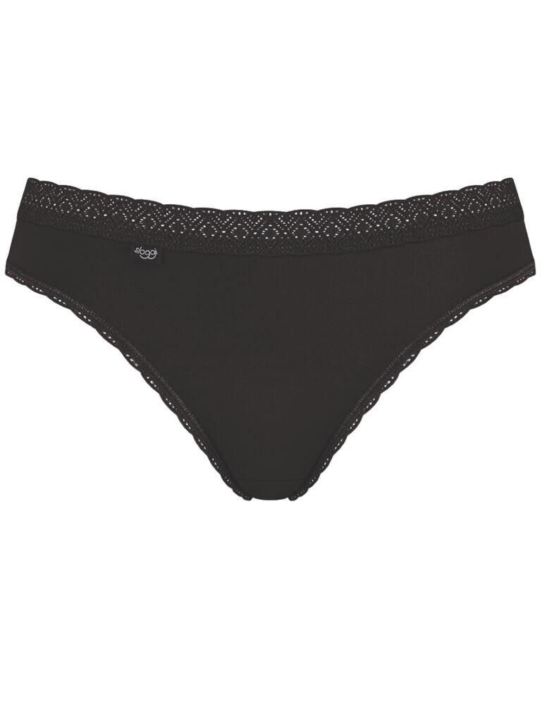 The EverNew range by Sloggi offers essential designs fused with superior comfort and feminine details. Crafted from Supima cotton with a hint of stretch, creating a durable, shape-retaining design with a smooth finish. These lightweight and comfortable briefs offer moderate coverage and feature delicate lace trims for a feminine touch. Mix and match with coordinates from the EverNew range!  Modern and practical design Classic fit Soft and comfortable fabric Delicate lace trims Moderate rear coverage Handy 2 pack Composition:- 73% Cotton &pipe; 27% Elastane Listed in UK sizes  43543-80024 10163165 Hipster Brief