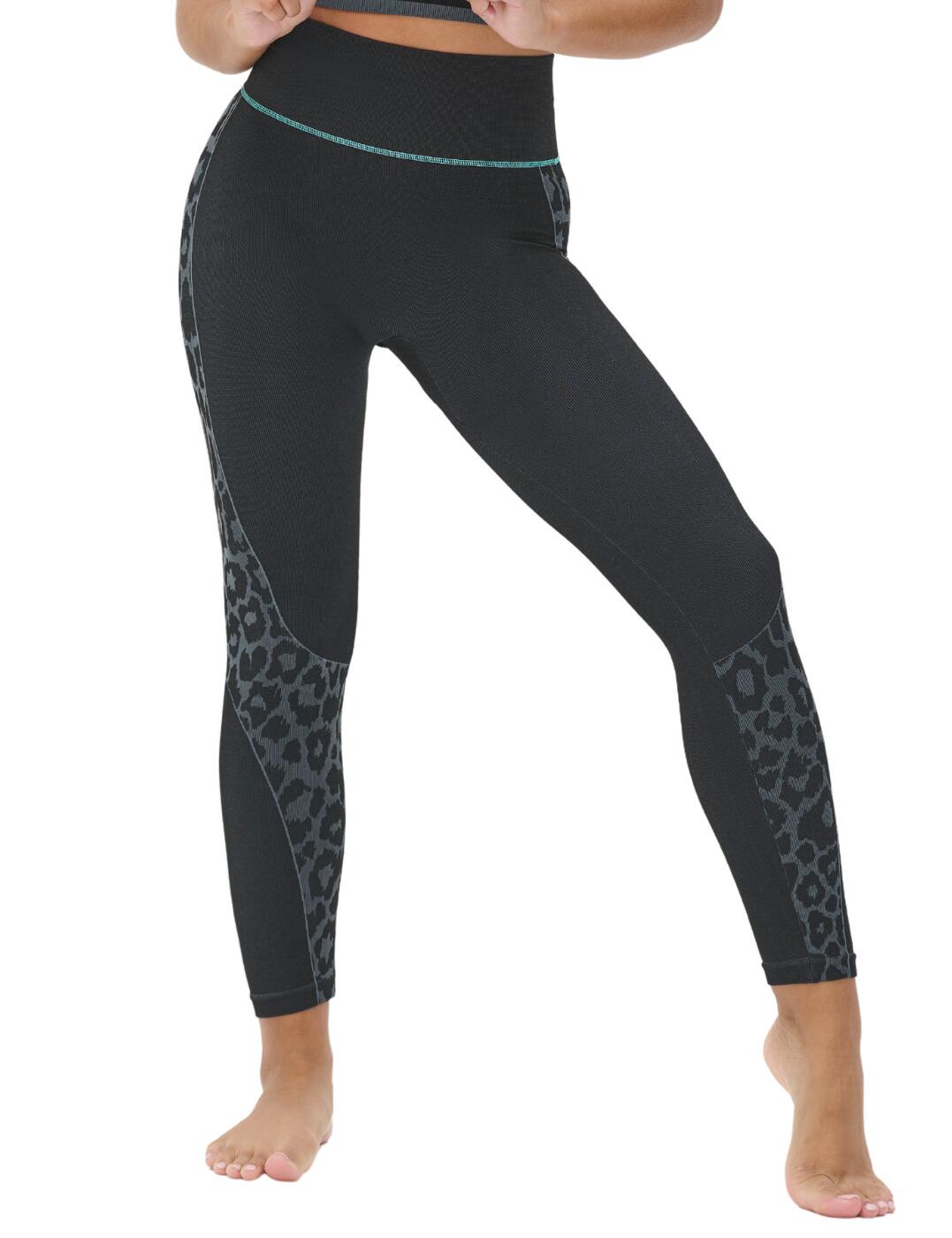 If you are looking for stylish activewear that is also comfortable the Energy Seamless collection by Pour Moi is perfect for you. The seamless and soft stretch fabric ensures the utmost comfortable fit. A high-waisted and body sculpting design allows you to feel confident that you are still looking your best even when working out. Team with coordinating activewear from the Energy Seamless range by Pour Moi.  Comfortable seamless design Body sculpting design High waisted Full-length leg Contrasting side panels Pull-on design Country of origin: China Composition: 92% Polyamide &pipe; 8% Elastane Listed in UK sizes  53472-95880-1247981 97139 Sports Leggings
