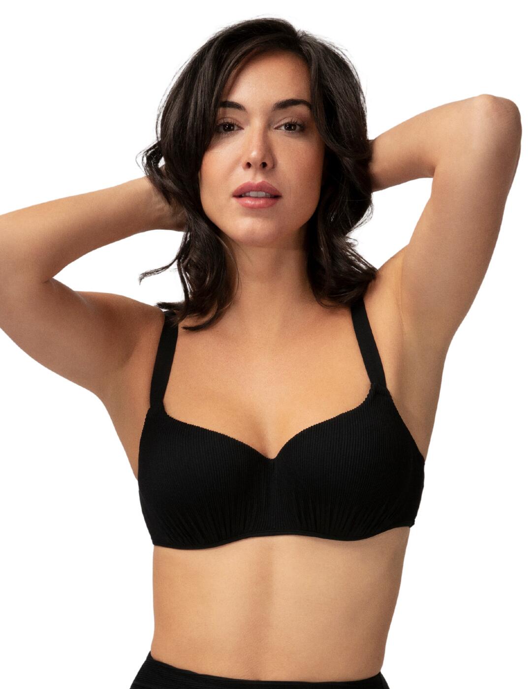 Treat yourself to the utmost luxurious swimwear this season with the stunning Structure collection by Empreinte. This minimalistic bikini top offers style and comfort. The subtle pleated fabric adds an interesting striped texture, and the underwiring offers support and uplift. The moulded cups create a smooth rounded shape and the adjustable straps create the perfect fit. For a sexy sophisticated style, wear with coordinating bikini briefs from the Structure collection.  Luxurious pleated texture Clasp fastening Underwired for support Moulded cups Adjustable straps Country of origin: Morocco Composition: 50% Polyurethane &pipe; 38% Polyamide &pipe; 12% Elastane Listed in UK sizes  53537-95967-1246288 2211KBS Moulded Bikini Top