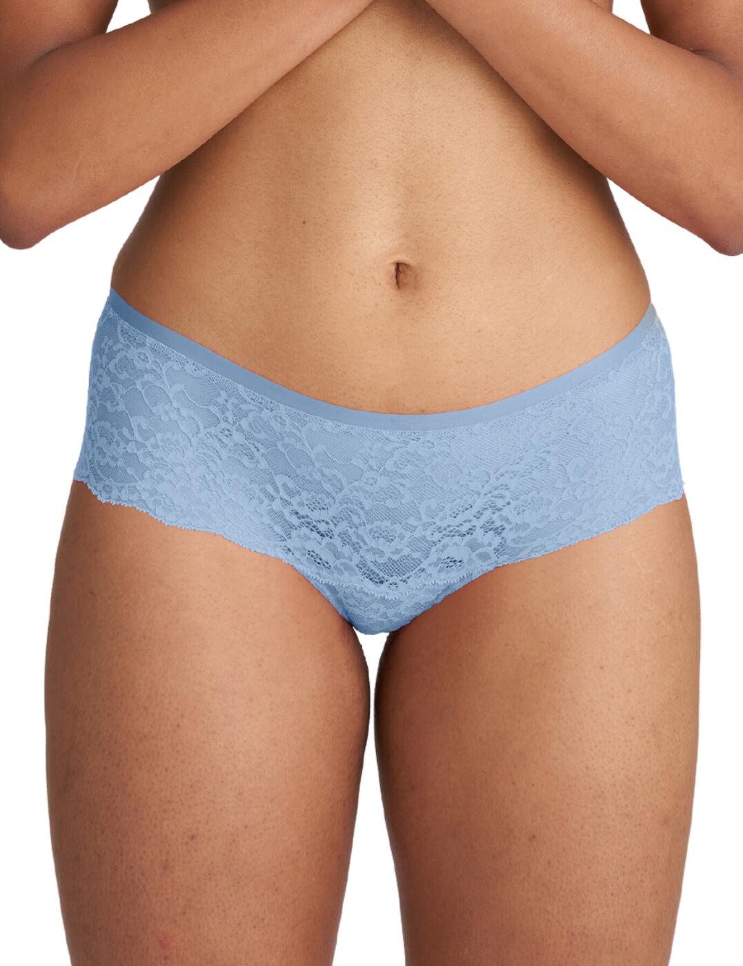Marie Jo Color Studio short is a beautiful and luxurious piece of lingerie that makes a statement of sophistication and high fashion. With its low rise waist, cheeky rear coverage, and feminine scalloped edges, these shorts are designed to flatter and enhance your curves in all the right places. The intricate lace detailing adds an extra touch of elegance, making these shorts classic, yet modern. When coupled with the matching pieces available, the Marie Jo Color Studio short will be sure to help you create a look that exudes class and confidence.  Low rise waist Cheeky rear coverage Luxurious lace detailing Feminine scalloped edges Matching lingerie available Composition: 81% Polyamide &pipe; 14% Elastane &pipe; 3% Polyester &pipe; 2% Cotton Listed in UK sizes  62235-107572-1426713 0521633 Brief
