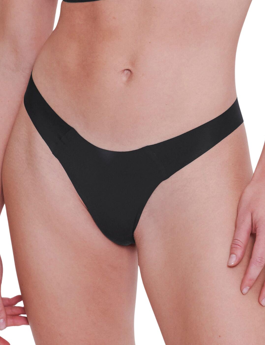 Experience ultimate comfort with the Sloggi Zero Feel essential tiny tanga brief - a game changer in underwear. This low rise waist brief combines style with cheeky rear coverage and iconic branding. Made of soft, stretchy fabric, it feels like a second skin for a flattering fit. Complete the look with matching lingerie. Try the Sloggi Zero Feel brief for comfort and style that's unmatched.