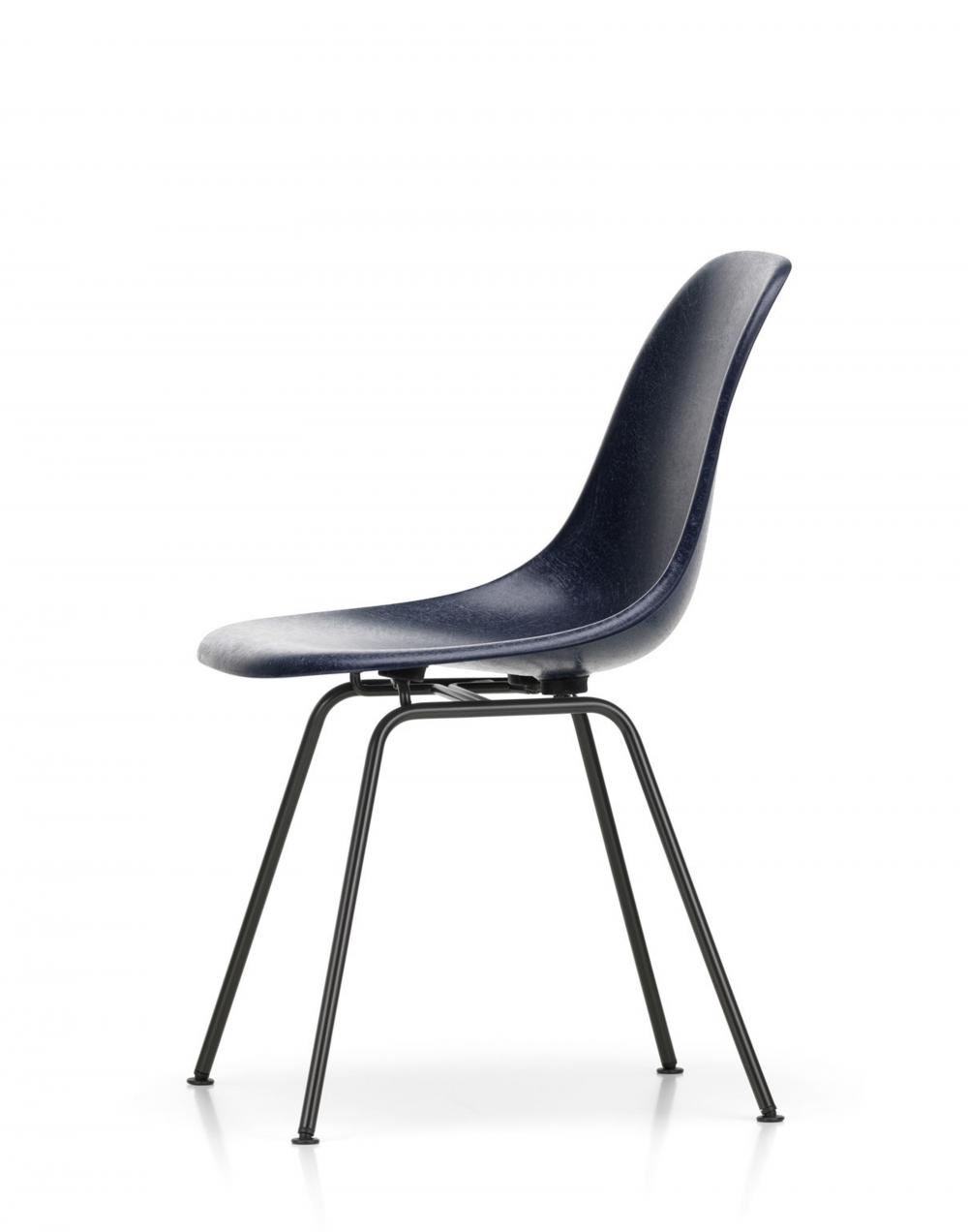 Eames Dsx Fibreglass Armchair Black Base Navy Blue Basic Dark Carpet