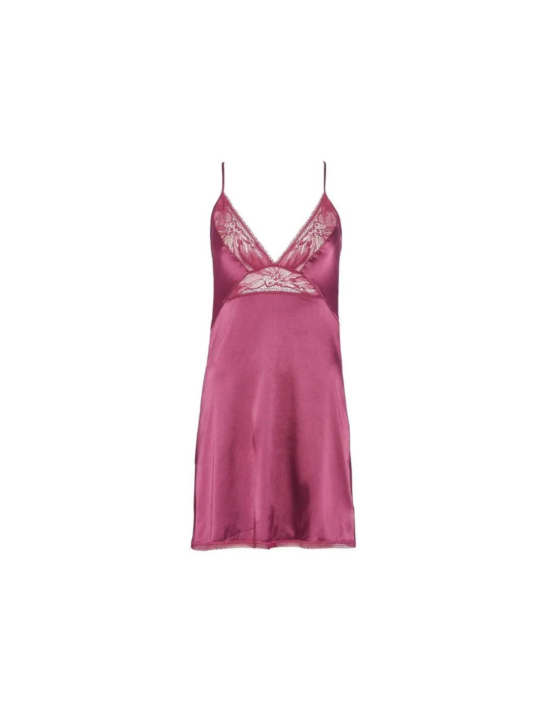 Add a touch of luxury to your sleep time with the all-new chemise by Calvin Klein. This chemise features a v-neckline, lace trim at the hem and elegant floral detail at the chest and back for an irresistible look. Crafted from luscious silky micro-fibre to create a soft hand feel. The straps are fully adjustable for an individual fit.  Sleek and feminine design Exceptional comfort Silky Soft hand feel Adjustable straps Lace trim at the hem V-neckline Composition: 86% Nylon &pipe; 14% Elastane Listed in UK sizes  44894-82722 QS6322EXSL Chemise