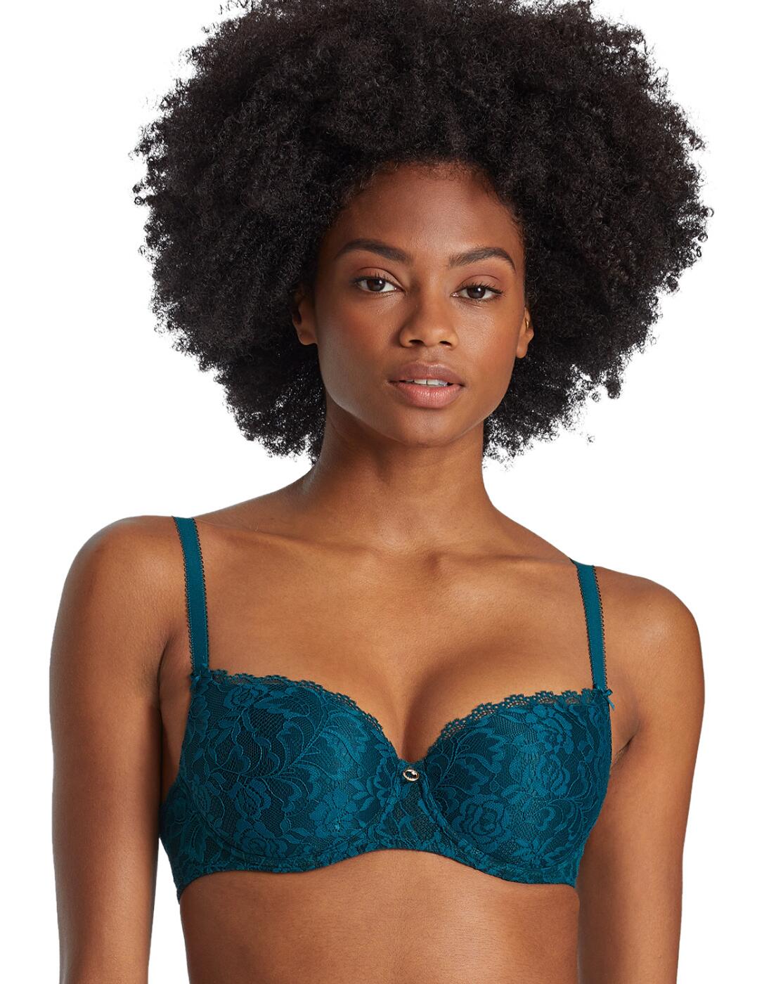 Aubade's bestselling Rosessence collection continues to bring you effortless seduction without compromising on comfort. This half-cup bra is crafted with beautiful floral lace that gives this piece a feminine finish. Cut to a half-cup neckline, this bra offers great support with the underwiring giving your curves that extra oomph you desire. The moulded cups are designed to contour to your bust whilst also creating a more rounded shape. Straps are fully adjustable and this piece is fastened at the back with a classic hook and eye closure for a fit you can alter to your own figure.  Moulded cups Half-cup neckline, so seductive Fully adjustable shoulder straps Gorgeous floral lace Hook and eye closure Underwired Country of origin: Tunisia Composition: Cup Lace: 72% Polyamide &pipe; 28% Elastane Composition: Lace Side Back: 82% Polyamide 18% Elastane Composition: Middle Lace: 85% Polyamide &pipe; 15% Elastane Composition: Cup Lining: 100% Polyester Composition: Lining Back: 92% Polyamide &pipe; 7% Elastane Composition: Middle Lining: 100% Polyamide Listed in UK sizes  56728-100504-1303199 HK04 Moulded Half Cup Bra