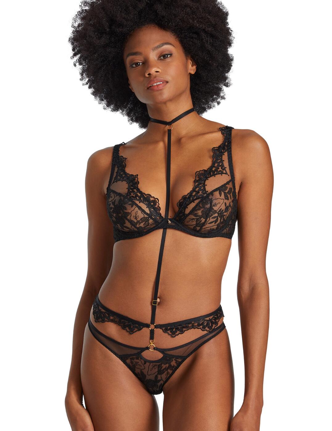 Complete your After Midnight look with this breath-taking harness by Aubade. This harness is the ultimate sexy accessory which sits around the neck with a long strap down the centre and a flirty embroidered waistband. It has a clip at the bottom to be able to connect to your chosen bottoms from the After Midnight range which is also available. The straps are all adjustable to allow for a comfortable fit and have gold hardware detailing throughout, adding an elegant touch.  Harness Sits around the neck Embroidered waistband Adjustable straps Gold hardware detailing Clip to attach to bottoms Matching items are also available Country of origin: Tunisia Composition: 88% Polyester &pipe; 12% Polyamide Listed in UK sizes  57027-100879-1307213 RI93 Lingerie Accessories