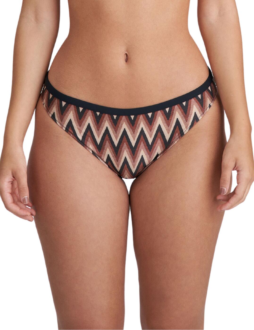 For the sophisticated woman who appreciates luxury, the Marie Jo Su Ana rio bikini briefs provide superior quality and style in a timeless design. This mid-rise rio bikini brief offers moderate coverage for a comfortable fit and feel. Featuring a premium fabric and a luxury non-slip waistband, these bikini briefs look and feel amazing. Made with eco-friendly recycled fabrics, these briefs form part of a chic collection which ensures you stand out from the crowd. Pair with other premium coordinates from the Su Ana collection for the full effect!  Mid rise fit Rio style brief Timeless & retro design No slip waistband Thoughtfully made from recycled fabrics Moderate coverage Matching coordinates available Composition: 63% Polyester &pipe; 14% Polyamide &pipe; 13% Elastane &pipe; 10% Metal Fibre Listed in UK sizes  62739-108146-1435108 1007050 Bikini Bottoms