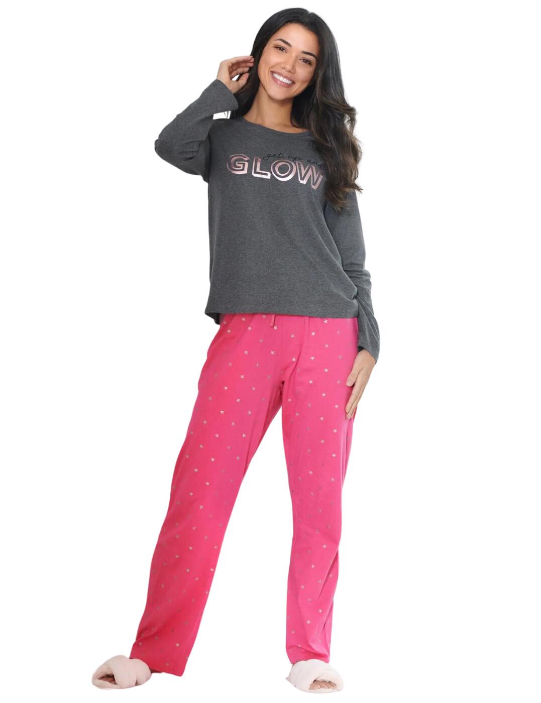 Pour Moi's Get Up and Glow pyjama set is a must-have item for women who want to stay comfortable while looking chic. Crafted with long sleeves and a loose fit for maximum comfort, this set allows you to kick back and relax in style. The tie waist helps you to create the perfect fit for you, while the soft fabric will make sure you keep snug all night. Show off your style and make sure you stay cosy with Pour Moi's Get Up and Glow pyjama set.