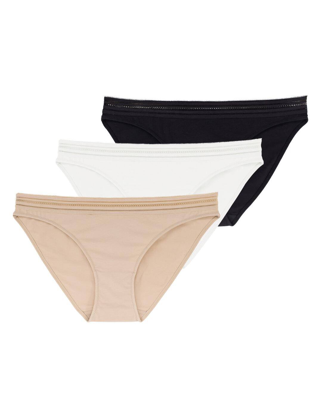 Dorina Giana 3PP brief classic is the perfect everyday brief for women who desire classic and feminine lingerie. Crafted from organic cotton, these 3 pack of briefs ensure a smooth and comfortable wearing experience while the low-rise waist gives a flattering and modern silhouette. The elasticated waistband provides a secure and snug fit, making them perfect for your every move. With medium rear coverage, you can easily forget you’re wearing anything and go about your day in comfort and style. Dorina Giana - 3PP brief classic is the ultimate everyday lingerie for women who want to look and feel their best.  3 Pack of briefs Low-rise waist Medium rear coverage Crafted from organic cotton Elasticated waistband Perfect everyday brief Country of origin: China Composition: 92% Organic Cotton &pipe; 8% Elastane Listed in UK sizes  62798-108214-1435911 D001687CO009 Brief