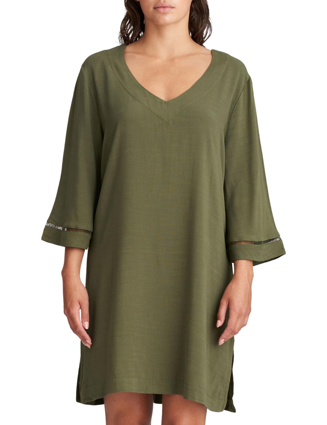 This stunning kaftan from Cordoba collection by Marie Jo is perfect from the beach to the bar! The flattering loose fit keeps you cool whilst offering modest coverage. Elegant embroidery adorns the sleeves adding subtle luxurious detail. For the complete, coordinated beachwear look, wear with matching swimwear available from the Cordoba by Marie Jo.  Luxurious light fabric Comfortable loose fit Easy pull-on design Embroidery sleeve detail Short mid-thigh length 3/4 sleeves Country of origin: Turkey Composition: 100% Viscose  Listed in UK sizes  53935-96618-1249783 1004584 Cover Up