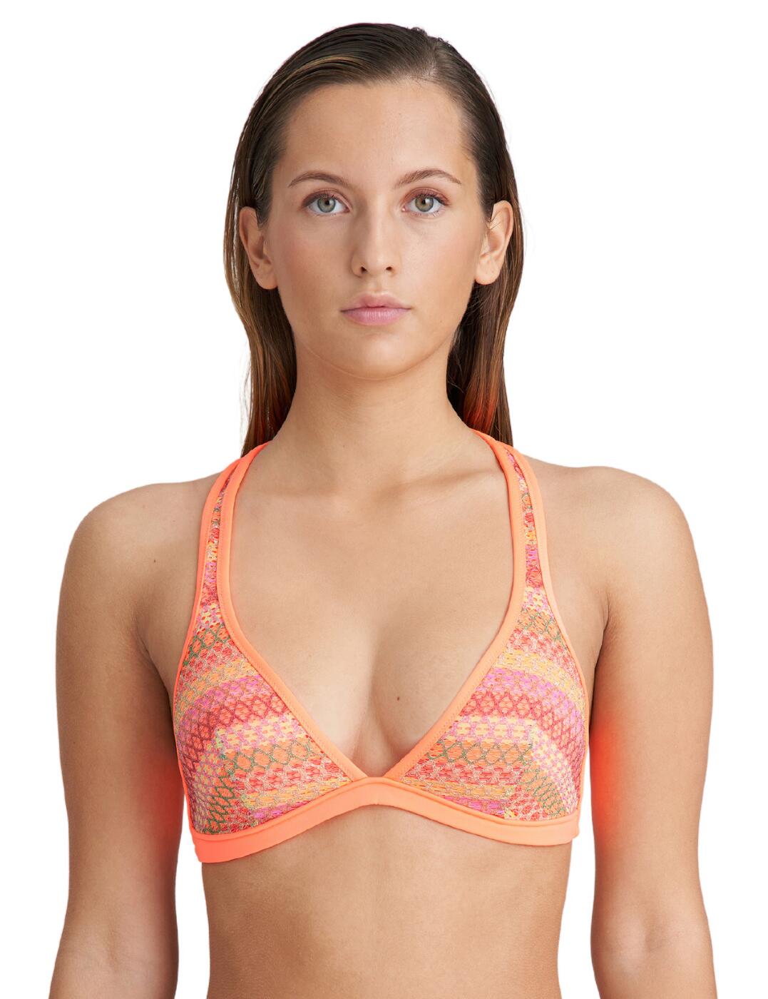 Treat yourself to the ultimate season essential with this Marie Jo Almoshi triangle bikini top. Slip on this glamorous look and bring a hint of luxury to your beach wardrobe. Crafted from soft-touch fabric with added padding to enhance your silhouette and underwired support for comfort, the Almoshi is designed to flatter. The plunging neckline is framed by stunning adjustable halterneck ties and a clip fastening at the back, for the perfect fit and a secure feel. And why not complete your look with the matching Marie Jo Almoshi bikini bottoms for the complete look? Perfect for poolside lounging or a day by the beach, this triangle bikini top is the ultimate luxe addition to your season wardrobe.  Plunging triangle bikini top Padded cups Underwired Clip fastening Halterneck tie fastening Gorgeous pattern Matching swimwear available Composition: 83% Polyester &pipe; 7% Polyamide &pipe; 6% Elastane &pipe; 3% Viscose &pipe; 1% Metal fibre Listed in UK sizes  62972-108404-1438458 1007113 Padded Plunge Bikini Top