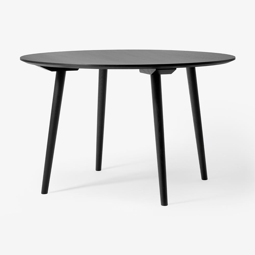 In Between Dining Table Circular Large Black Lacquered Oak