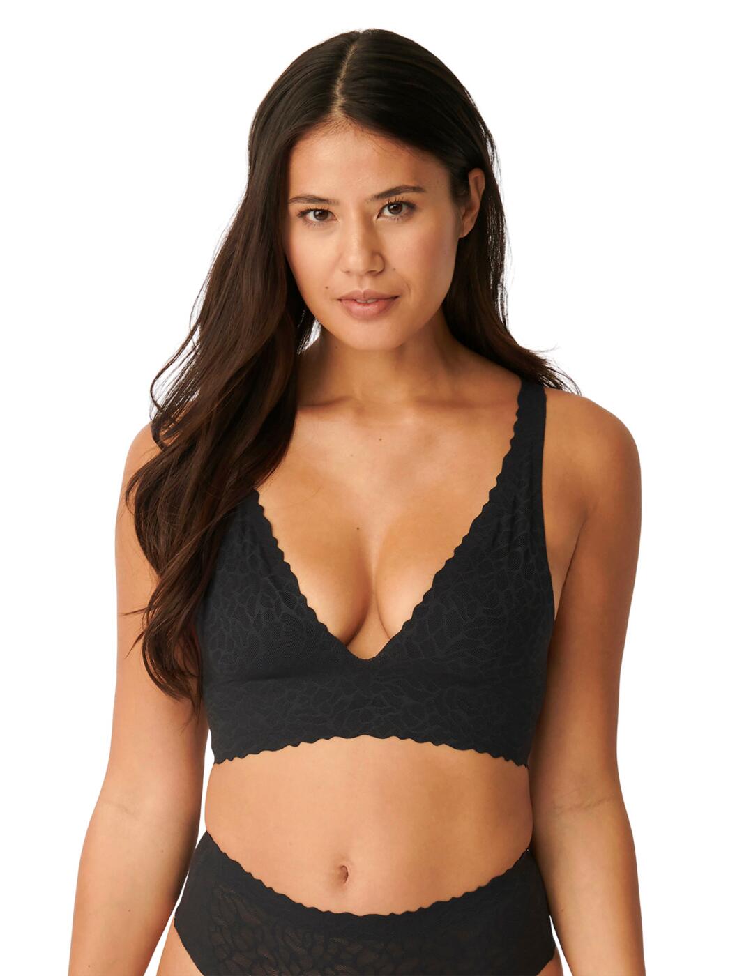 The ZERO Feel 2.0 Lace Bralette Top from Sloggi slowly tapers down your torso covering your waistline in gorgeous scallop trim lace. Mixing style and comfort this piece is not one to miss out on. The lace beautifully blends into your skin leaving it invisible under clothes, without underwiring to make it extra comfy. The pads in the cups are removable to help you alter the style to whatever is desirable. A deep v-neckline helps enhance and flatter your lace encompassed cleavage.