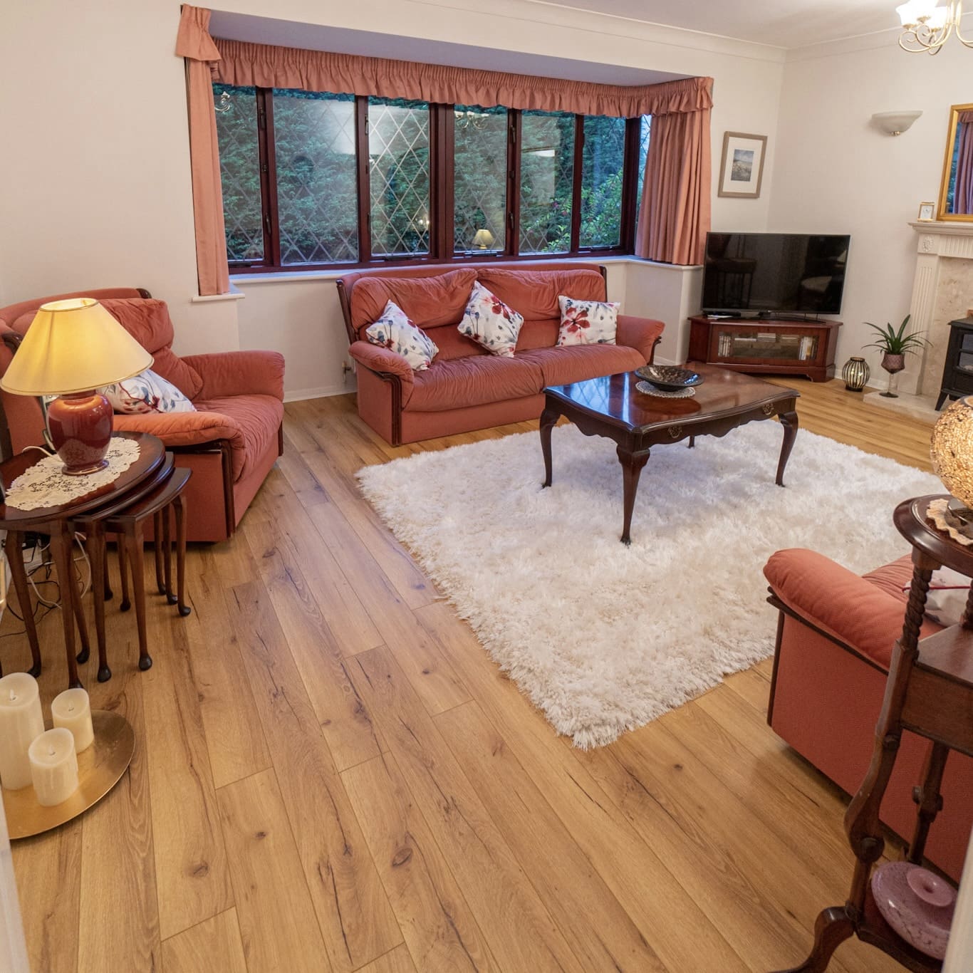 Embossed Natural Oak 12mm Classic Laminate Flooring