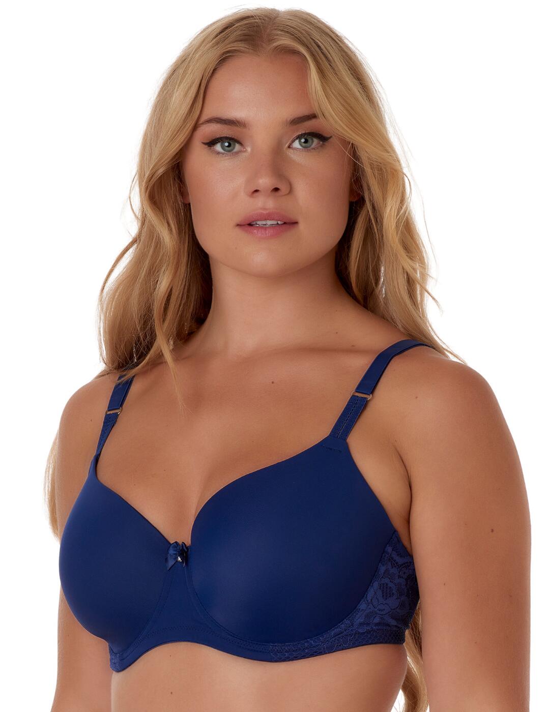 Gain everyday comfort and support with this full cover bra from After Eden's Faro collection. The high cups with an extra reinforced piece under the cups ensures for perfect coverage and a high wearing comfort. The bra is also padded and underwired to give a great shape and support of the bust. The front is very classic and simple, adorned with a satin bow and rhinestone between the cups for added detail. A flowery lace covers from under the cups and the whole back for added sensuality. Complete your set with the matching thong for a perfect everyday look.  Classic and comfortable everyday bra Flowery lace covering the back Padded bra Underwired Satin bow with sparkly rhinestone between the cups High cups with a reinforced piece under the cups Adjustable shoulder straps Hook and eye closure at the back Composition:- 78% Polyamide &pipe; 22% Elastane Listed in UK sizes  47350-94641-1240430 20.05.7525 Full Cup Bra