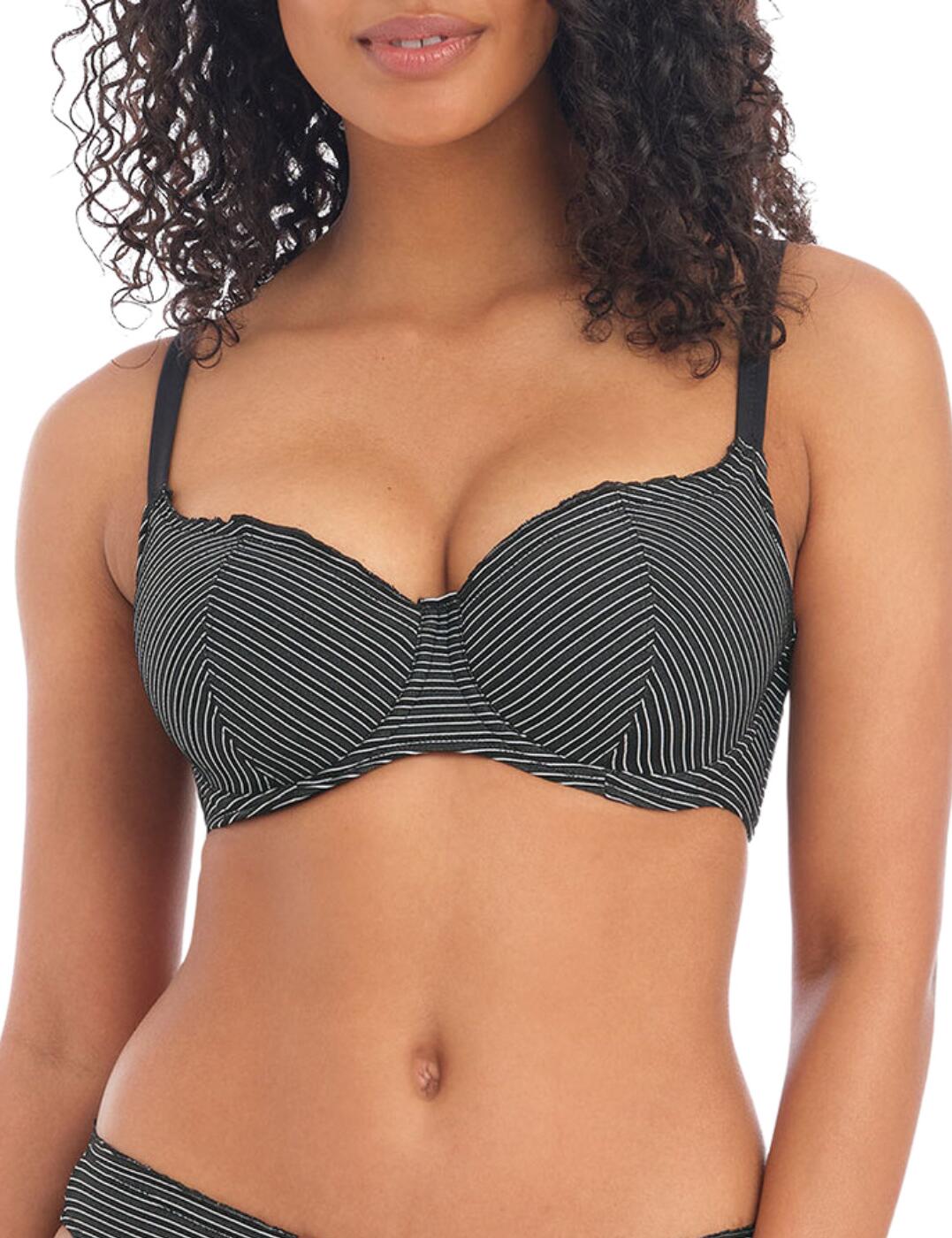 Be the best looking around the pool with this sweetheart padded bikini top from Freya. A part of the Ocean Calling range, this eye-catching piece is covered in a stripe design with delicate lettuce edges along the upper cups, creating a sophisticated look. The cups provide good coverage with lightly padded foam cups that enhance your bust beautifully. This bra features a sweetheart neckline which showcases your cleavage whilst the supportive underwire helps subtly uplift. Achieve your perfect fit with a clasp closure and adjustable straps.  Sweetheart bikini top Padded foam cups Supportive underwire Sophisticated look with all-over stripes Lettuce edges Clasp closure and adjustable shoulder straps Country of origin: Tunisia Composition: 90% Polyamide &pipe; 10% Elastane Listed in UK sizes  58903-103451-1360980 201403 Padded Bikini Top