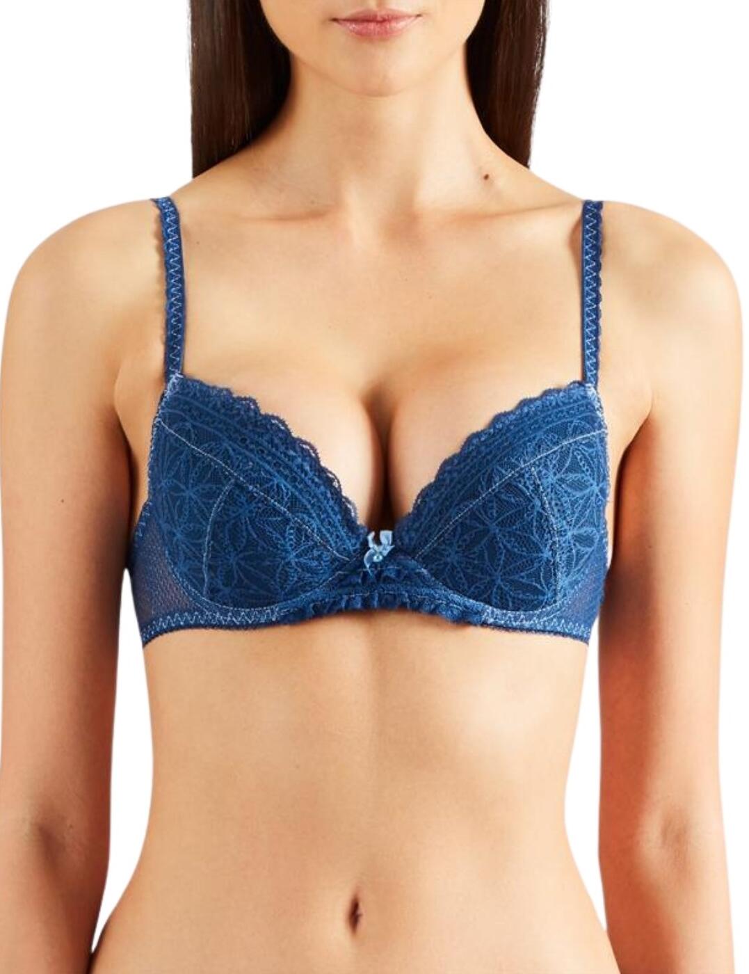 The new L'odalisque plunge bra is a perfect addition for both everyday wear and special occasions! Combining a chic and sophisticated design with refined embroidery, this bra ensures neither comfort nor fashion is compromised! Featuring the padded plunge bra with underwired cups, allowing for excellent support and uplift with a sexy, boosted cleavage. Underwired and padded for great shape and uplift. Pair with any of the matching co-ordinates for a complete look.  Sophisticated and chic feminine styling Gorgeous lace detailing Popular plunge style design Comfortable and contemporary fit Underwired cups for support and uplift Padded cups Adjustable straps Hook and eye closure at the back Matching coordinates available Composition: 86% Polyamide &pipe; 14% Elastane Listed in UK sizes  47562-86684-1183606 HG18 Plunge Bra