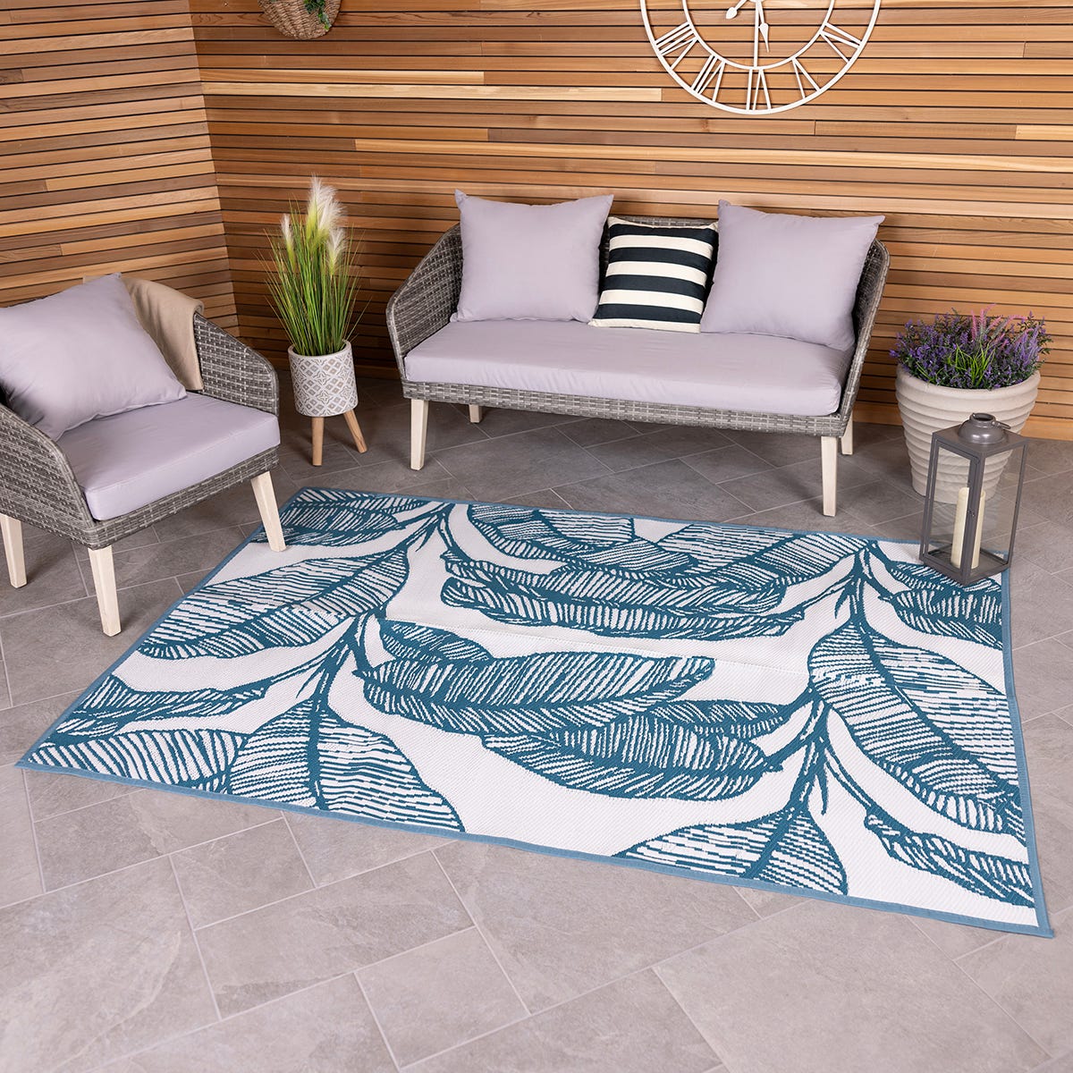 Leaf Weatherproof Rug Teal Blue