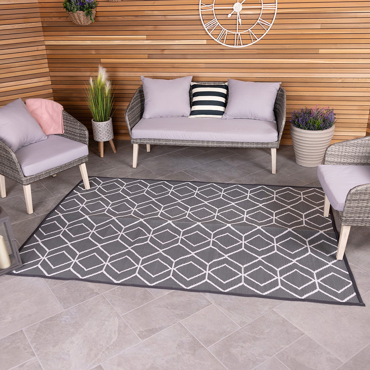 Diamond Weatherproof Rug Grey