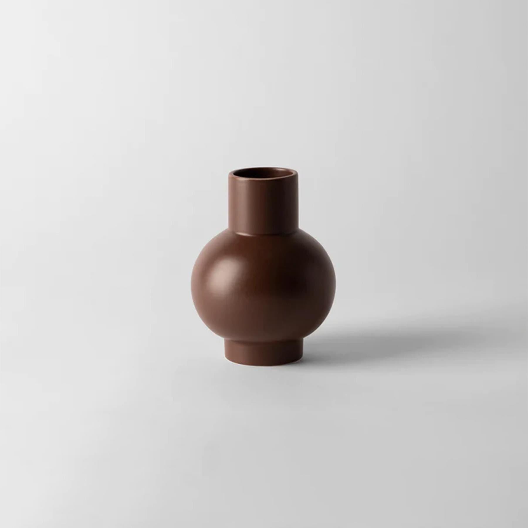 Strom Vase Chocolate Small Earthenware Brown