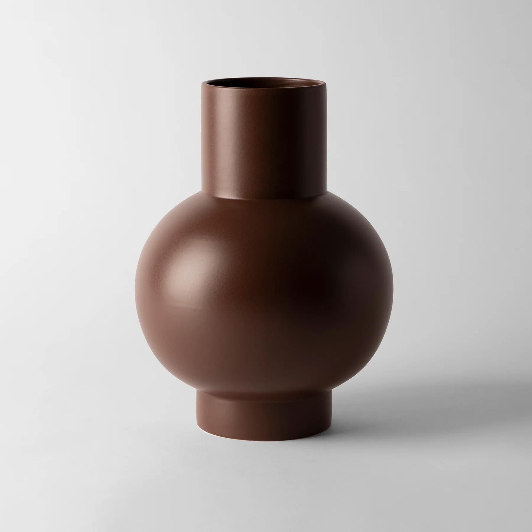 Strom Vase Chocolate Extra Large Earthenware Brown