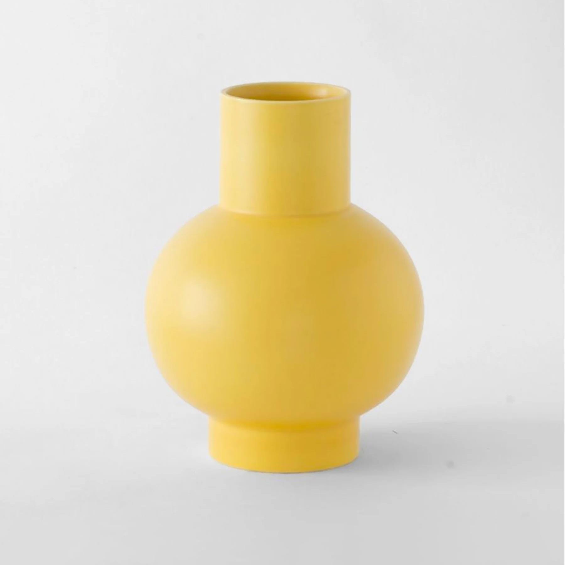 Strom Vase Fresia Yellow Extra Large Earthenware Yellow
