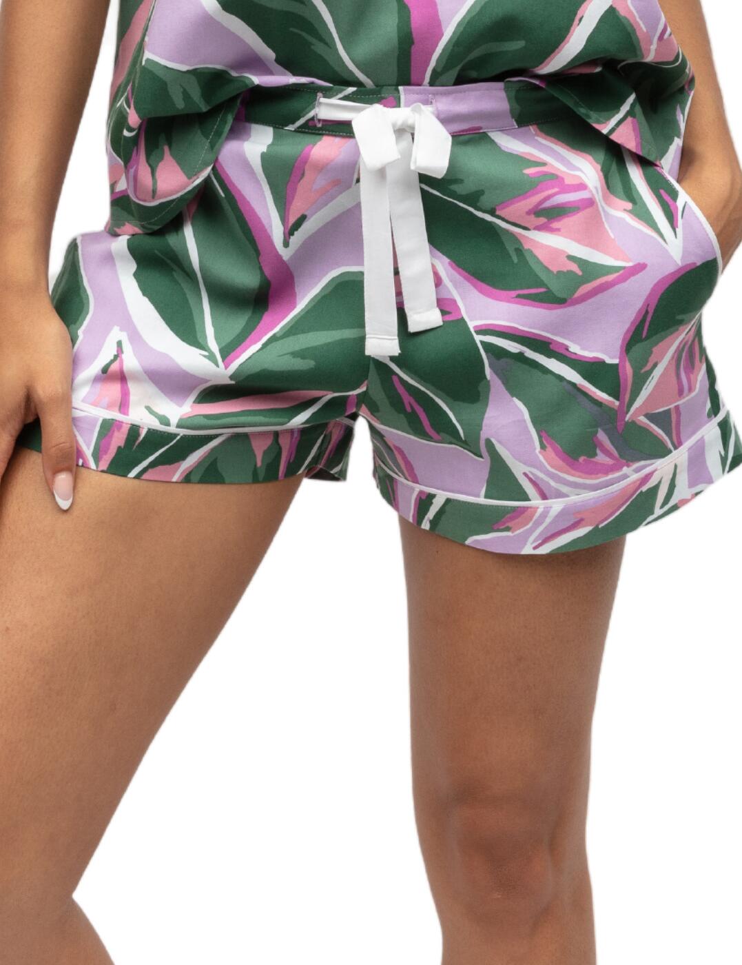 Embrace comfort this season with Cyberjammies Lexi pyjama camisole. Featuring a classic lightweight fit for the utmost comfort whilst the adjustable shoulder straps ensure a fit you can alter to fit your curves the best. The V-neckline adds a deeply feminine look that flatters your figure with the playful all-over leaf print adding a trendy flair. For those looking for the perfect matching set, pair this piece with the available items within Cyberjammies Lexi line.