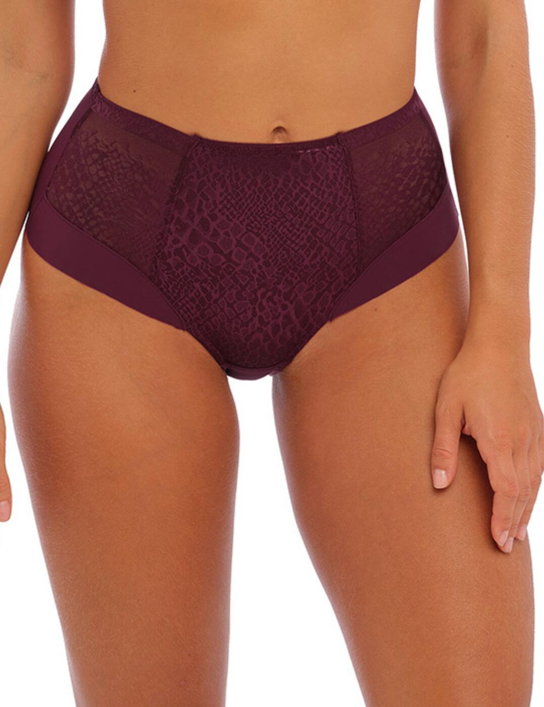The timeless high-waist brief from the Envisage collection by Fantasie allows you to look stylish and feel comfortable. The innovative flat lace creates an animal-inspired effect with a smooth second-skin feel for no VPL. The flattering high-rise waist and full rear coverage ensure you the utmost comfort every day. Complete the look with coordinating lingerie from the everyday Envisage collection by Fantasie.