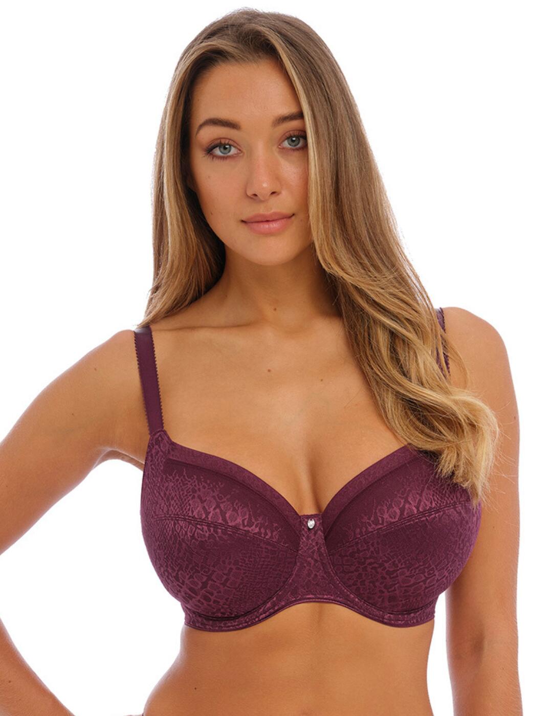 The Envisage collection combines classic Fantasie designs with stylish animal-inspired flat lace fabrics. This timeless side support bra has a supportive three-section cup design that offers great uplift and forward projection. The seamless design and smooth finish reduce visibility under clothing. Underwiring offers additional support and the fully adjustable shoulder straps ensure the perfect individual fit. For a chic coordinated look, wear it with matching lingerie from the Envisage collection by Fantasie.  Stylish flat-lace fabric Smooth seamless finish Underwired for support Side support design Fully adjustable shoulder straps Hook and eye closure Fully cup coverage Country of origin: Tunisia Composition: 66% Polyamide &pipe; 13% Elastane &pipe; 21% Polyester Listed in UK sizes  59275-103941-1357575 6911 Side Support Bra