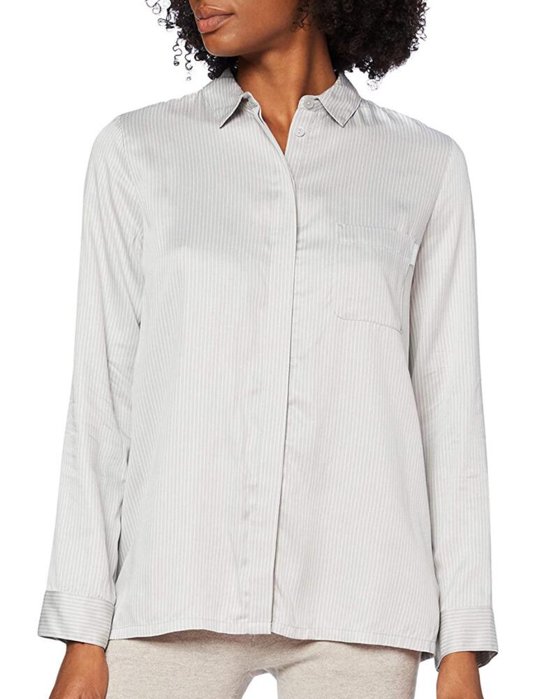 Upgrade your nightwear with this classy and comfortable top from Calvin Klein. It features long sleeves with a button-down collar front designed in a loose fit for great movement and comfort. This classy style top offers full coverage of the upper body, with buttons at the wrists for slight adjustability in length of sleeves.  Classy and subtle design Long adjustable sleeves Button-down front Composition: 100% Viscose Listed in UK sizes  48336-87821-1165354 000QS6026E Pyjamas