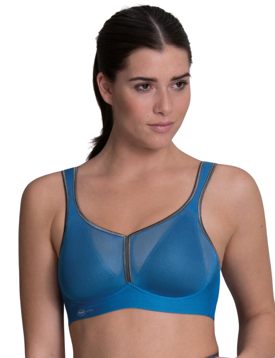 Be prepared for any workout with this breathable Anita Active Air Control Padded sports bra. It has triangle-shaped cups that support the bust. There is a soft supporting underbust band that provides comfort and support. The cups are doubled layered, a foam layer and an ultra-light mesh that helps to keep your body temperature down when exercising. It is a perfect bra for working out providing high impact support allowing you to focus solely on your workout. The straps are adjustable and there is a hook and eye closure to the rear creating a perfect fit.  Padded sports bra Triangle shaped cups Soft supporting underbust Comfortable fit Double layered cups Ultra-light mesh that reduces body temperature Perfect workout bra High impact support Adjustable straps Hook and eye closure Composition: 49% Nylon &pipe; 39% Polyester &pipe; 12% Elastane Composition: Moulded cup : 55% Polyurethan &pipe; 45% Polyester Listed in UK sizes  51184-92412-1212497 5544 Padded Sports Bra
