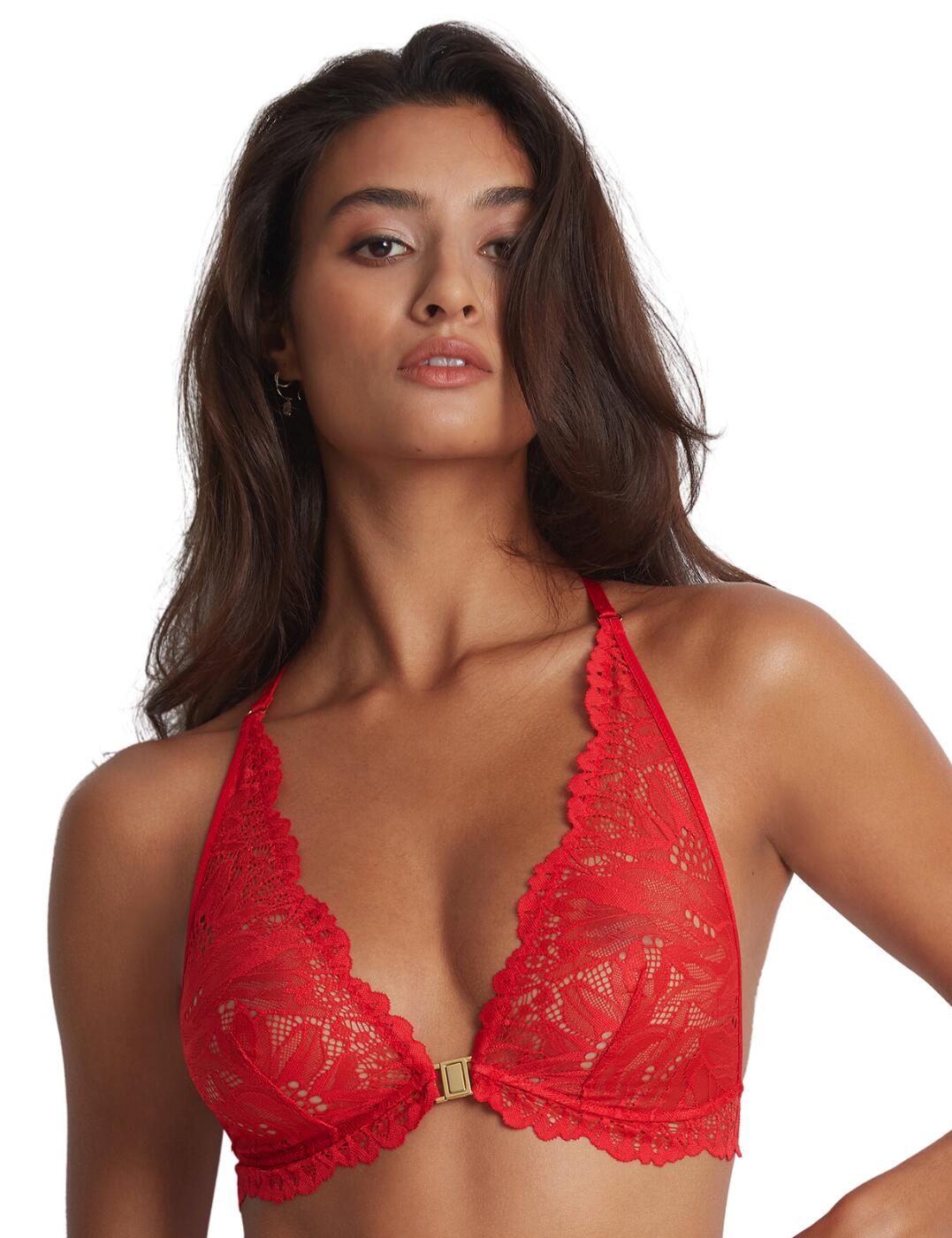 Seductive and luxurious whilst being incredibly comfortable and light, makes this brassiere bra a must-have! From the Flowermania range by Aubade, the gorgeous brassiere bra is covered in sheer lace with floral detailing and feminine jacquard lace trims. The cups feature the classic bralette style with triangle-shaped cups, a plunging neckline, a non-wired design and non-padded cups. It provides fuss-free wear with adjustable racerback straps, a flower guipure lace down the back, and a pull-on lace back band. Made complete with a gold charm in the centre, creating an eye-catching look.  Brassiere bra Non-padded cups Triangle cups with a plunging neckline Non-wired Adjustable racerback straps Pull-on style All-over recycled lace with floral pattern Delicate lace trim Flower feature down the back Gold charm in the centre Country of origin: Tunisia Composition: Embroidery back: 100% Polyester Composition: Lace front back: 86% Polyamide &pipe; 14% Elastane Listed in UK sizes  59653-104404-1366885 LA10B Brassiere Bra
