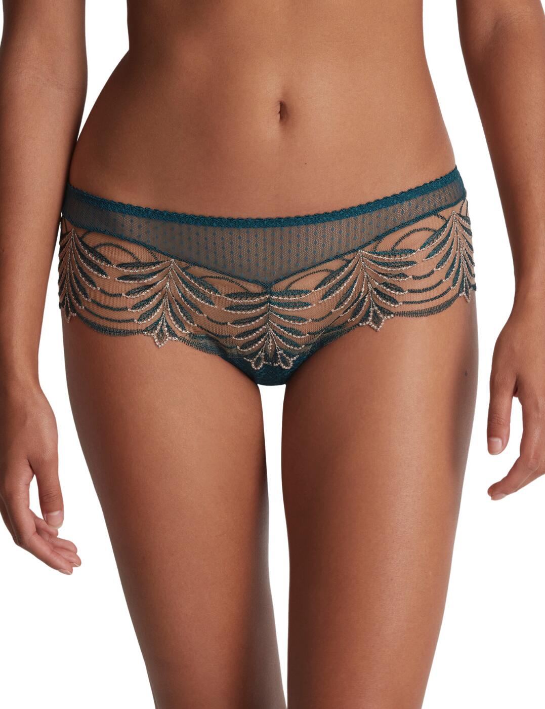Aubade's stunning collection Hypnolove needs to be added to your luxurious lingerie drawer now! This St Tropez short has a seductive and sexy feel with its cheeky rear coverage and low-rise waist, while the lower leg cuts provide a comfortable fit. Beautiful embroidery with delicate scalloped edges for that feminine and elegant touch. Unique strappy detail on the rear and dotted pattern on the sheer mesh material for a timeless and sophisticated finish. To complete this set, take advantage of the matching available coordinates from Aubade's luxurious Hypnolove range.  St Tropez short Moderate rear coverage Sheer embroidered detail Low-rise waist Dot mesh detail Unique strappy rear detail Matching coordinates available Country of origin: Tunisia Composition embroidery: 77% Polyamide &pipe; 23% Elastane Composition middle embroidery: 63% Polyester &pipe; 24% Polyamide &pipe; 13% Elastane Composition gusset: 100% Cotton Listed in UK sizes  59695-104440-1367303 LD70 Short Brief