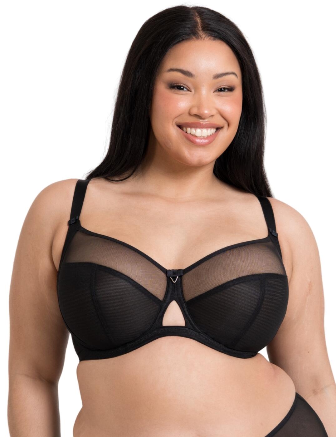 Designed to cleverly enhance cleavage, the Curvy Kate Victory balcony bra is your this season's must have wardrobe addition! The clever cups feature four parts, pushing cleavage inwards from your sides. In addition to this fabulous designing, this bra combines a fashionable shape with a comfortable fit, to ensure you can look and feel your best no matter the situation!