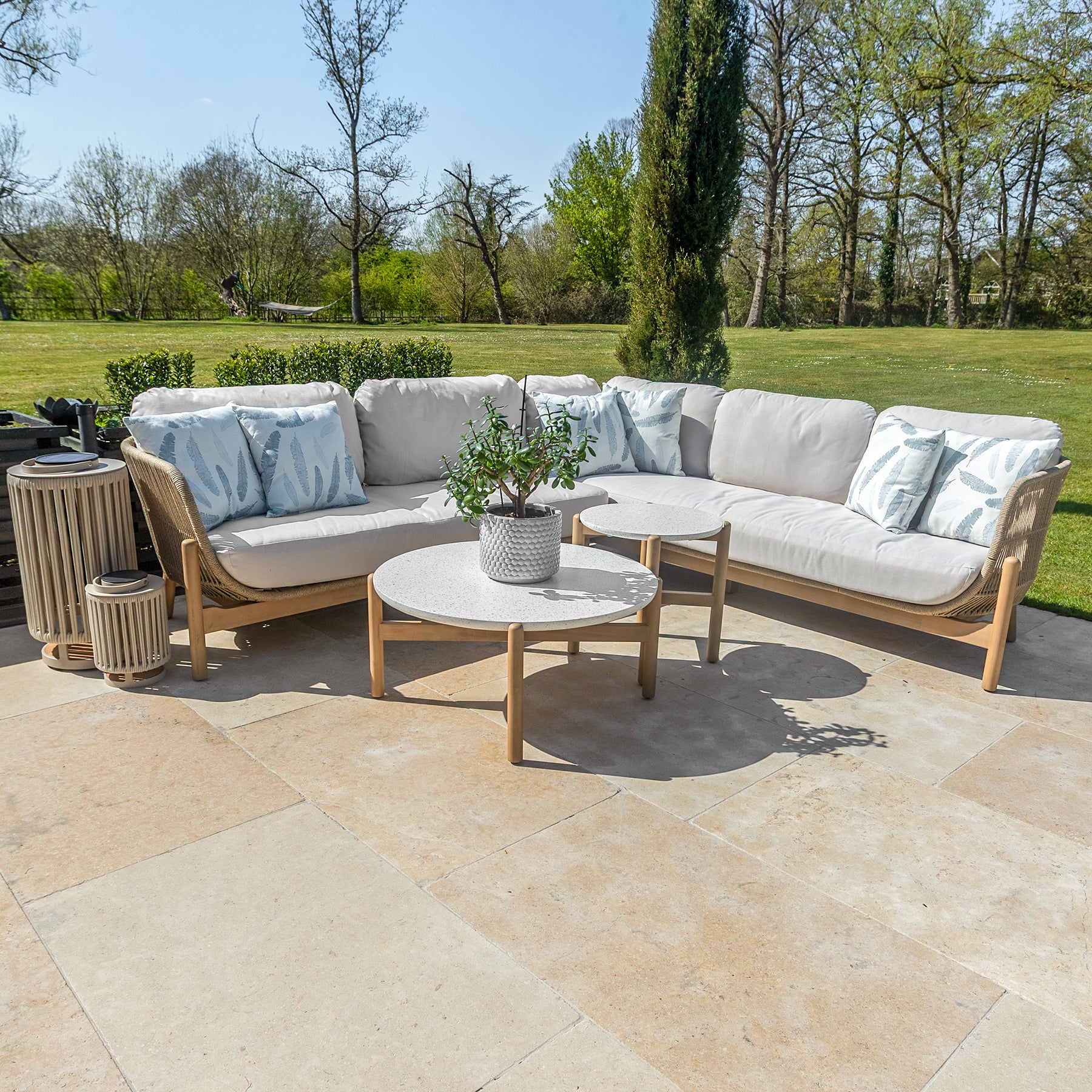 Bracken Outdoors Hampton Acacia Wood and Rope Square Corner Sofa Garden Furniture Set with Coffee Tables