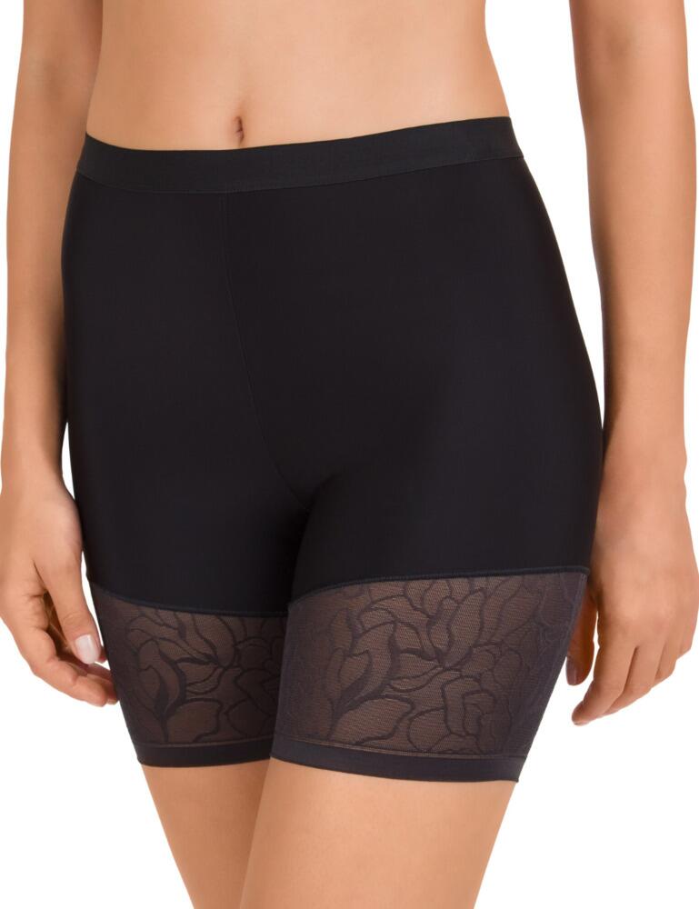 These thigh slimmers are perfect for slipping into your favourite trousers. Have you got a smart suit sitting in your wardrobe that you always want to wear but don't have the confidence? Now is the time, upgrade your look with the Conturelle by Felina shaping shorts. This shapewear will give you control and coverage from your waistline down your thighs. The single coloured lingerie piece will slide underneath any outfit and with the pretty lace details on the trims, you don't have to be ashamed when you undress.  Feminine shapewear Thigh slimmers Control briefs Single-coloured High waistline Composition - 76% polyamide &pipe; 24% elasthane  Listed in UK sizes  48972-88825-1177811 881823 Shaping Brief