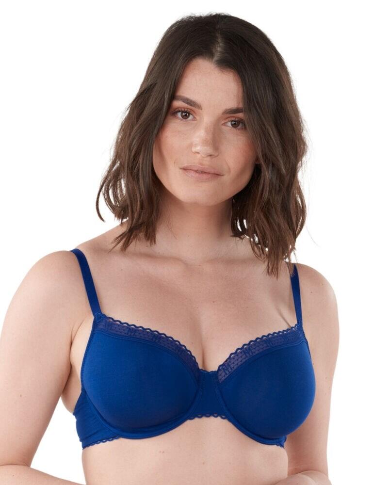 The La Petite Lejaby range at Maison Lejaby offers this delicate and feminine bra that is perfect for easy everyday wear. Minimalistic in design, the smooth finish on soft fabrics will give this bra a great appearance under clothing. The cups are underwired and moulded to give your bust a brilliant natural-appearing shape. The cups are finished with elastic trim at the top cup featuring a monogram branding; this trim is elastic for a flexible fit.  Feminine and minimalistic, everyday design Smooth finish for invisibility under clothing Underwired Moulded cups Elastic trim on cups with monogram branding Hook and eye closure Adjustable straps Composition: 89% Micro-Modal &pipe; 11% Elastane Listed in UK sizes  49819-90085-1228449 191013 Moulded Bra