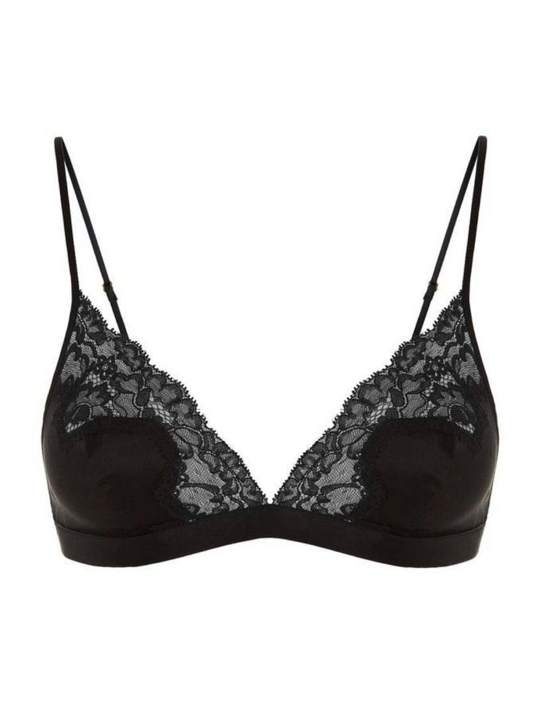 Excite and allure in this luxurious triangle bra from the Projection Privee collection by Aubade. The stunning design flaunts the utmost premium satin and lace that will feel as good as you look. The non-wired and non-padded cups create a naturally rounding shape and the plunging neckline highlights the cleavage. Adjustable straps create the perfect individual fit.  Seductive semi-sheer lace Smooth satin cups Plunging neckline Non-wired and non-padded Clip fastening Thin adjustable straps Country of origin: China Composition: 100% Polyamide  Listed in UK sizes  53548-95978 ZI10 Plunge Bra
