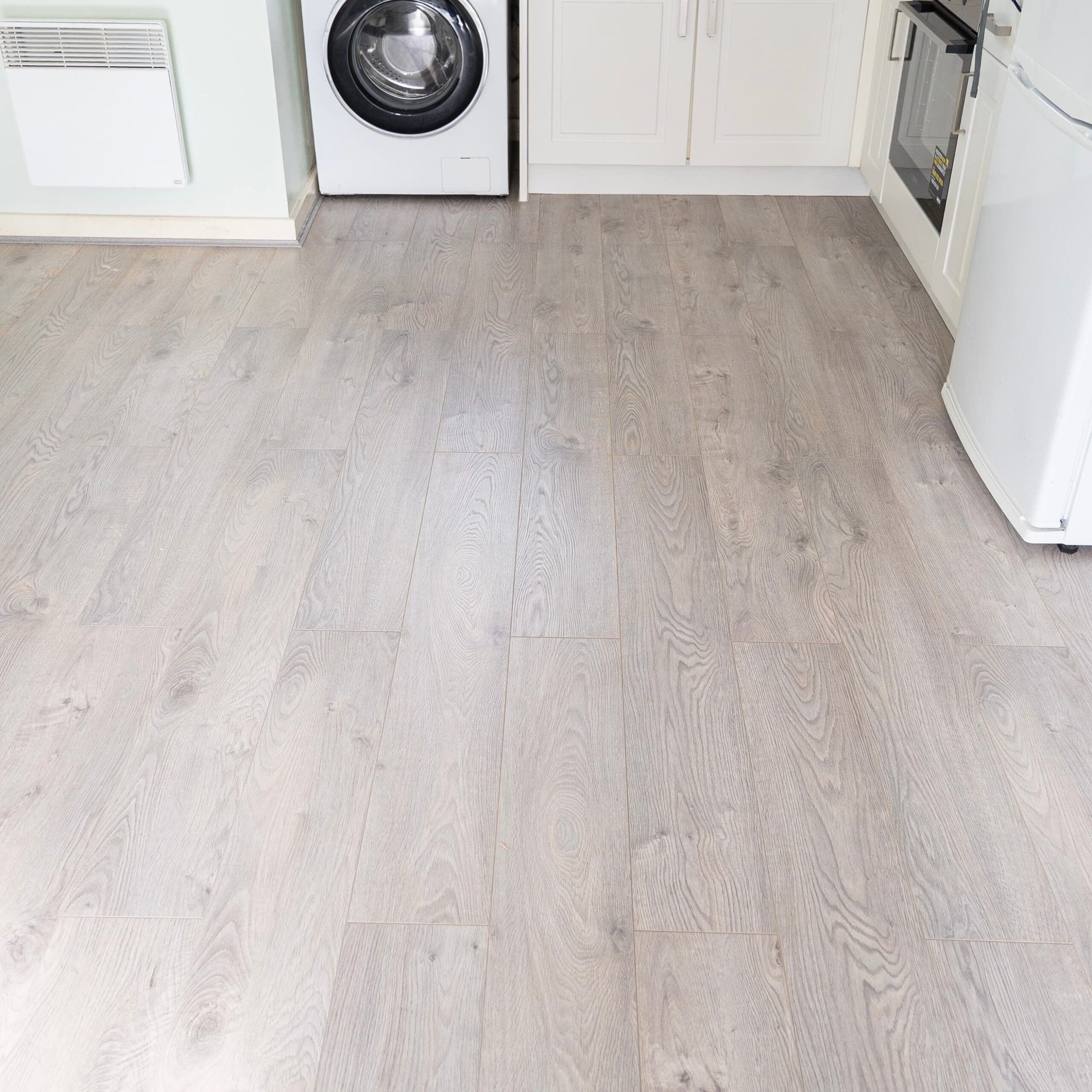 Cambridge 12mm Porcini Oak AC5 Laminate Flooring