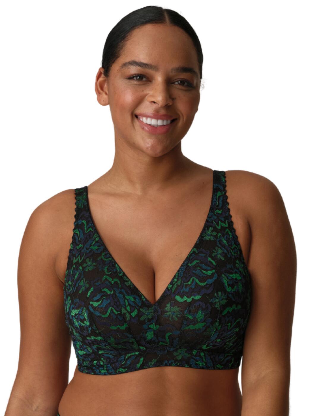 Are you looking for something stylishly luxurious? Then the Prima Donna San Angel bralette is the choice for you! Bringing together a full-cup style, wireless cups with no padding and sturdy double lining, this bralette is ideal for everyday wear and those seeking quality comfort. Situated on the back is a hook and eye closure with fully adjustable shoulder straps, helping you to create your desired fit. The bralette features a plunged front for a cheeky yet feminine look which accentuates every curve. Adorned in Italian lace and Swiss embroidery, this bralette is sure to stand out! Try pairing with matching coordinates from the San Angel line today for the complete look.